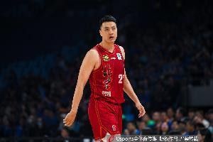 许利民最后换上翟晓川&amp;方硕打得不错 广厦把篮板球生命线保护好了