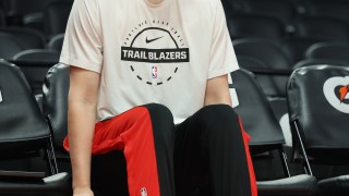 华体会官方网站-拓媒：球队不会为场均2.4分的杨瀚森重塑打法 为此后者难达上限