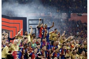 华体会-小罗社媒晒照祝贺巴萨国王杯夺冠：巴萨万岁